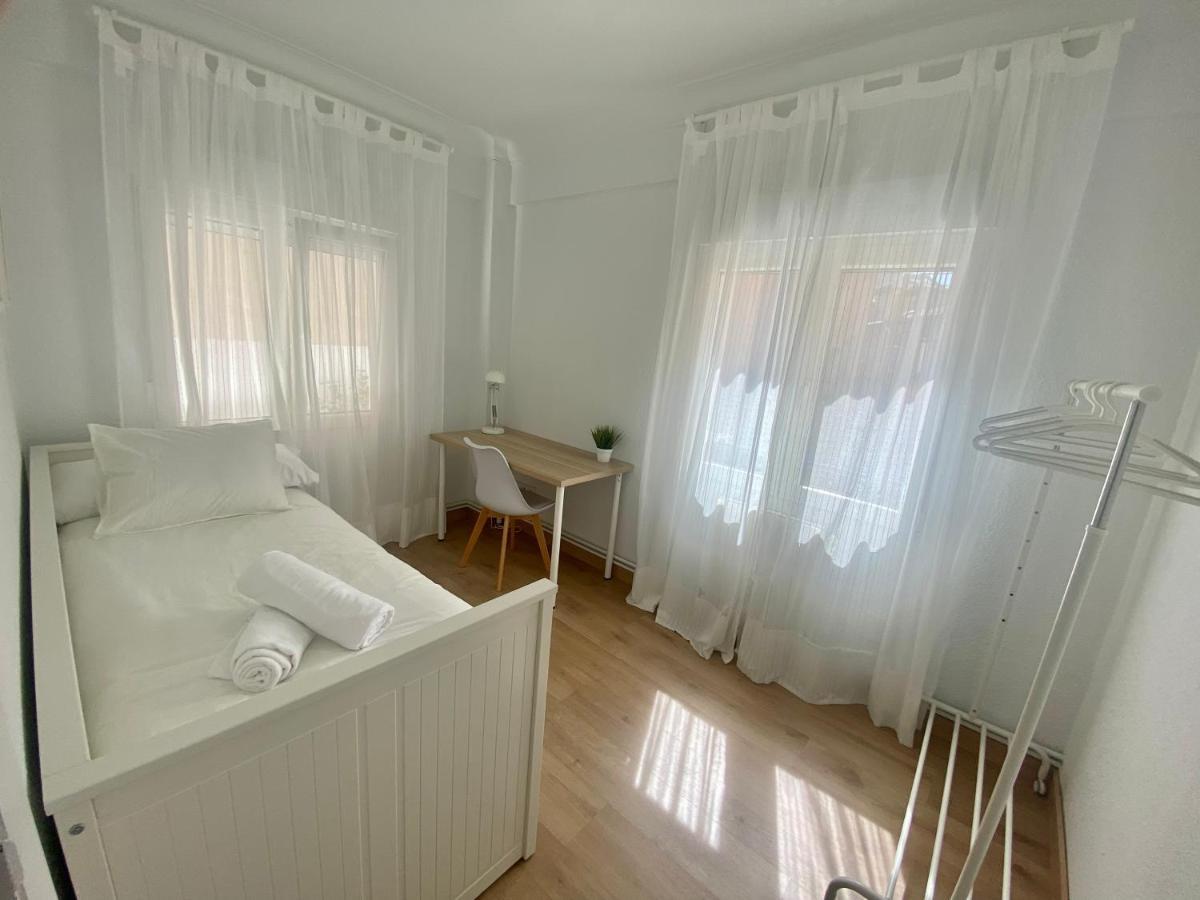 Pleno Centro, Cerca De Todo Con Wifi Gratis Y Ascensor Apartment Santander Bagian luar foto