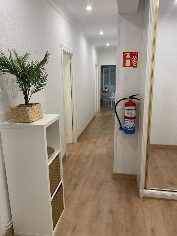 Pleno Centro, Cerca De Todo Con Wifi Gratis Y Ascensor Apartment Santander Bagian luar foto